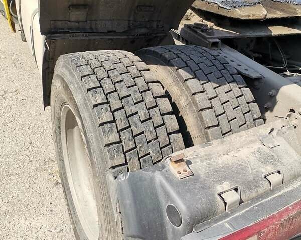 Желтый Рено Магнум, объемом двигателя 12.9 л и пробегом 1 тыс. км за 15500 $, фото 12 на Automoto.ua