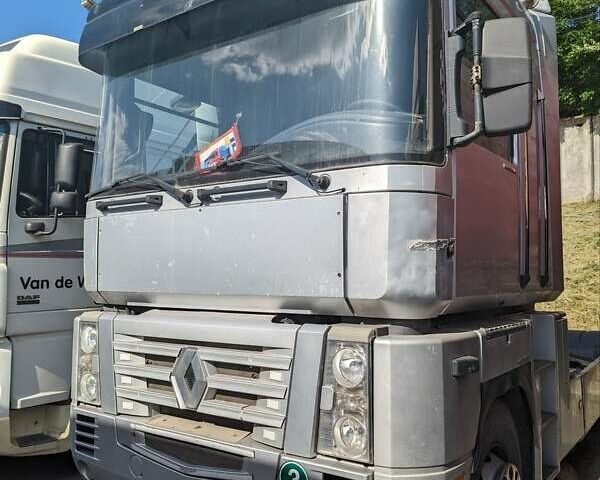Серый Рено Магнум, объемом двигателя 11.93 л и пробегом 900 тыс. км за 7900 $, фото 1 на Automoto.ua