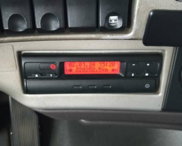 Серый Рено Магнум, объемом двигателя 11.9 л и пробегом 1 тыс. км за 7000 $, фото 4 на Automoto.ua