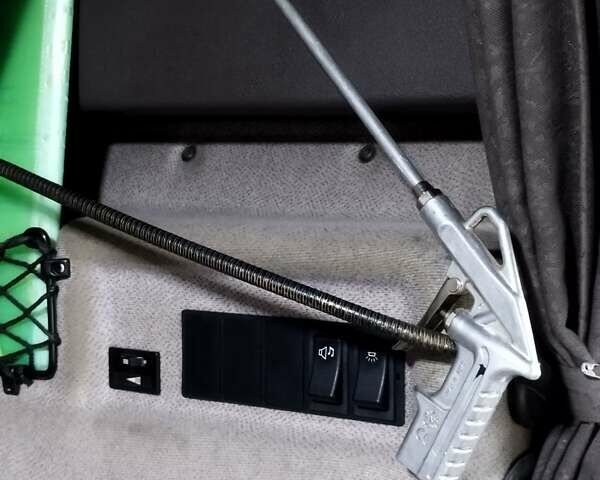 Серый Рено Магнум, объемом двигателя 12 л и пробегом 2 тыс. км за 20000 $, фото 53 на Automoto.ua