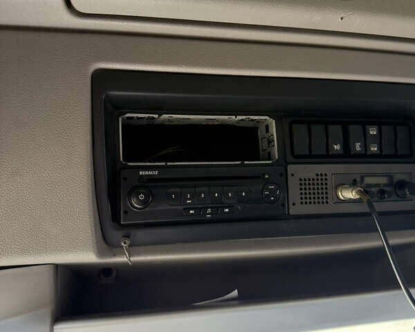 Сірий Рено Магнум, об'ємом двигуна 12 л та пробігом 1 тис. км за 10000 $, фото 10 на Automoto.ua