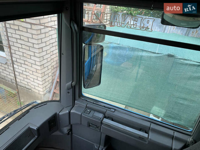 Синий Рено Магнум, объемом двигателя 12.02 л и пробегом 890 тыс. км за 5000 $, фото 6 на Automoto.ua