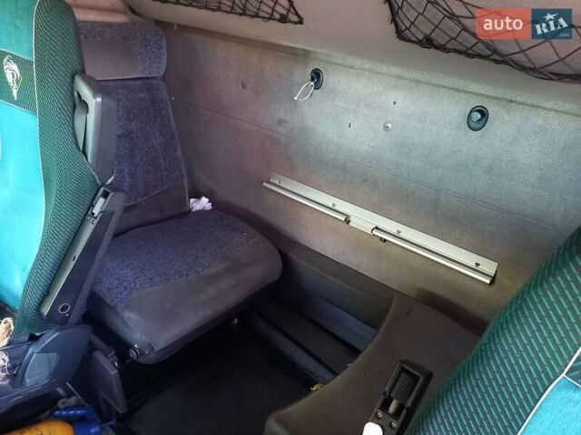 Синий Рено Магнум, объемом двигателя 12.13 л и пробегом 900 тыс. км за 18000 $, фото 27 на Automoto.ua