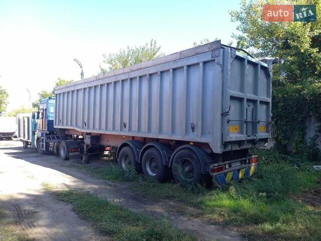 Синий Рено Магнум, объемом двигателя 12.13 л и пробегом 900 тыс. км за 18000 $, фото 3 на Automoto.ua