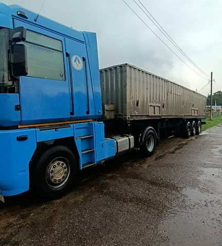 Синій Рено Магнум, об'ємом двигуна 12 л та пробігом 555 тис. км за 10000 $, фото 5 на Automoto.ua