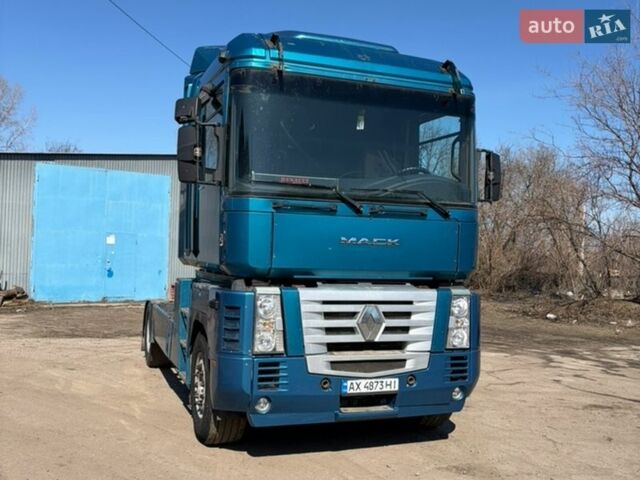 Синий Рено Магнум, объемом двигателя 12 л и пробегом 2 тыс. км за 6000 $, фото 1 на Automoto.ua