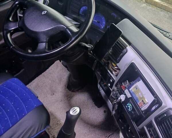 Синій Рено Магнум, об'ємом двигуна 11.9 л та пробігом 397 тис. км за 13500 $, фото 13 на Automoto.ua