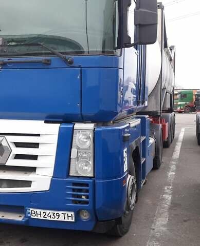 Синий Рено Магнум, объемом двигателя 11.93 л и пробегом 10 тыс. км за 8100 $, фото 2 на Automoto.ua