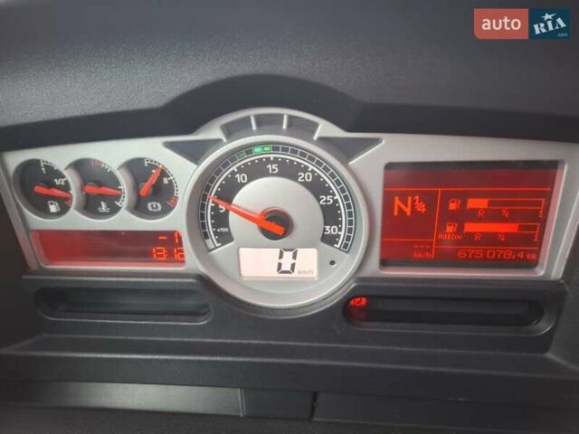 Синий Рено Магнум, объемом двигателя 12.8 л и пробегом 675 тыс. км за 17500 $, фото 35 на Automoto.ua