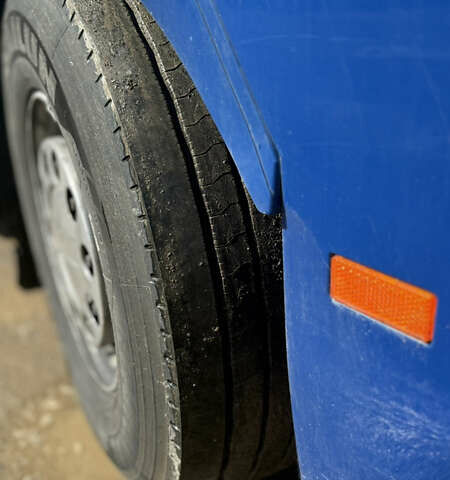 Синий Рено Магнум, объемом двигателя 12.8 л и пробегом 1 тыс. км за 14000 $, фото 3 на Automoto.ua