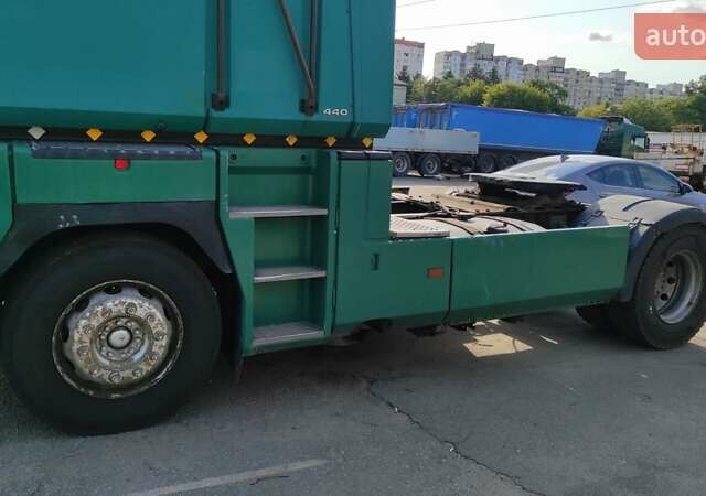 Зеленый Рено Магнум, объемом двигателя 11.96 л и пробегом 1000 тыс. км за 5500 $, фото 2 на Automoto.ua