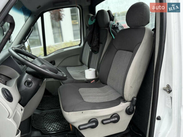 Білий Рено Mascott, об'ємом двигуна 2.95 л та пробігом 294 тис. км за 13456 $, фото 24 на Automoto.ua