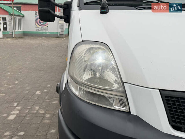 Белый Рено Mascott, объемом двигателя 2.95 л и пробегом 500 тыс. км за 17950 $, фото 30 на Automoto.ua