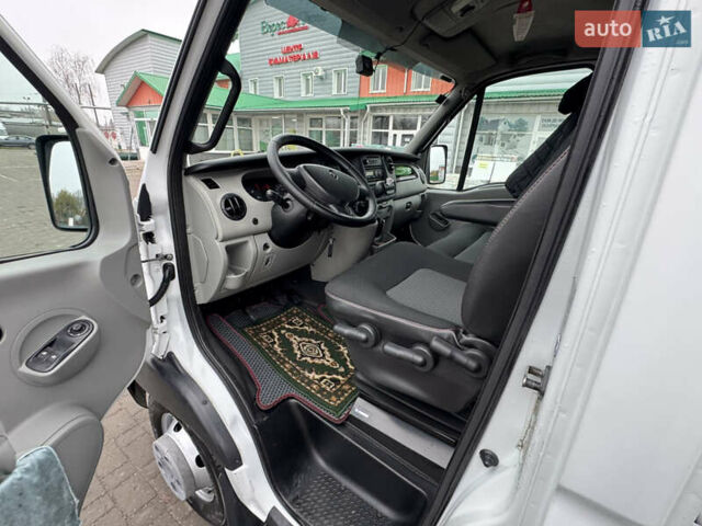 Белый Рено Mascott, объемом двигателя 2.95 л и пробегом 500 тыс. км за 17950 $, фото 52 на Automoto.ua