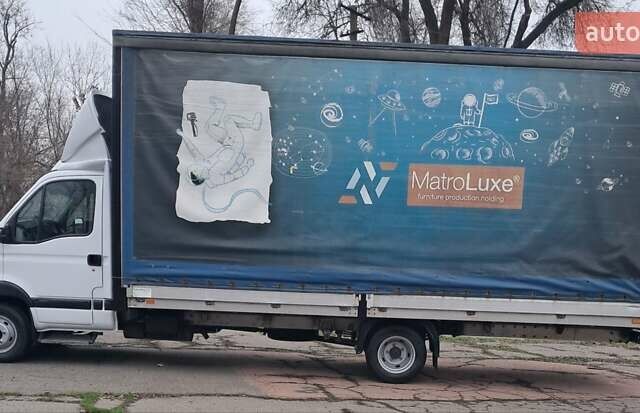 Белый Рено Mascott, объемом двигателя 2.95 л и пробегом 450 тыс. км за 10600 $, фото 3 на Automoto.ua