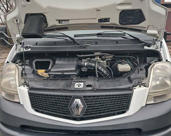 Белый Рено Mascott, объемом двигателя 2.95 л и пробегом 450 тыс. км за 10600 $, фото 10 на Automoto.ua