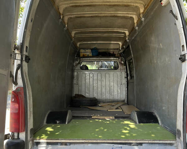 Білий Рено Mascott, об'ємом двигуна 0 л та пробігом 600 тис. км за 6999 $, фото 1 на Automoto.ua