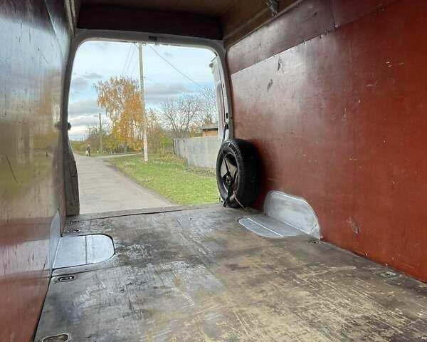 Білий Рено Mascott, об'ємом двигуна 3 л та пробігом 440 тис. км за 8500 $, фото 4 на Automoto.ua