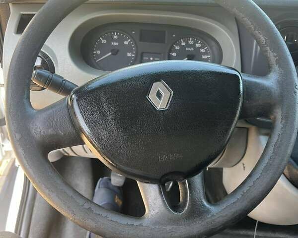 Белый Рено Mascott, объемом двигателя 2.95 л и пробегом 602 тыс. км за 7000 $, фото 10 на Automoto.ua