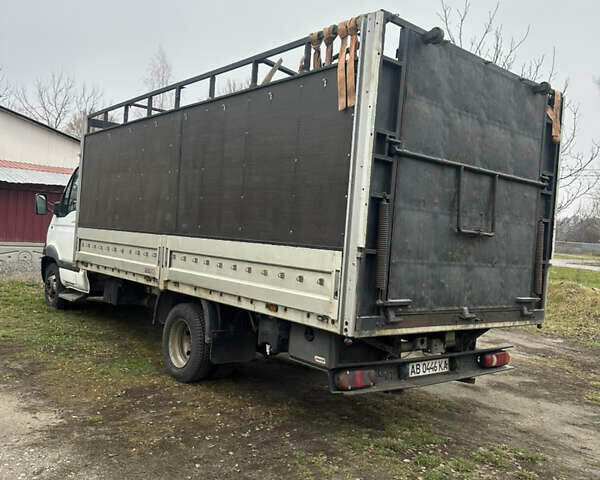 Белый Рено Mascott, объемом двигателя 2.95 л и пробегом 470 тыс. км за 14000 $, фото 3 на Automoto.ua