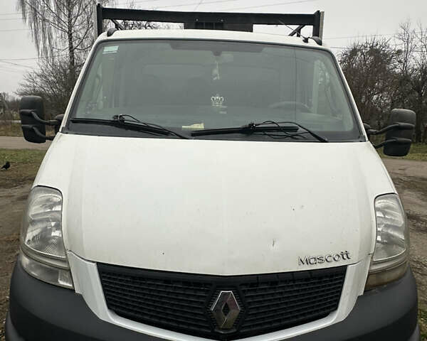 Белый Рено Mascott, объемом двигателя 2.95 л и пробегом 470 тыс. км за 14000 $, фото 1 на Automoto.ua