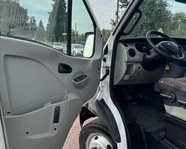 Рено Mascott 2005 у Рокитне на Automoto.ua Білий Рено Mascott, об'ємом двигуна 2.95 л та пробігом 334 тис. км за 8300 $, фото 11 на Automoto.ua