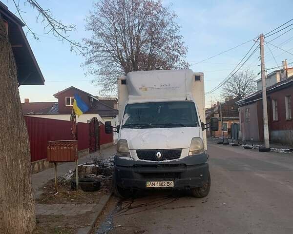 Белый Рено Mascott, объемом двигателя 3 л и пробегом 500 тыс. км за 9800 $, фото 3 на Automoto.ua