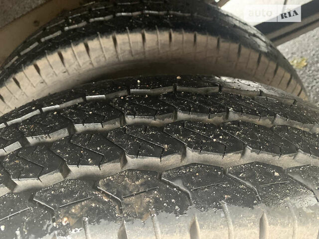 Белый Рено Mascott, объемом двигателя 3 л и пробегом 900 тыс. км за 5700 $, фото 1 на Automoto.ua