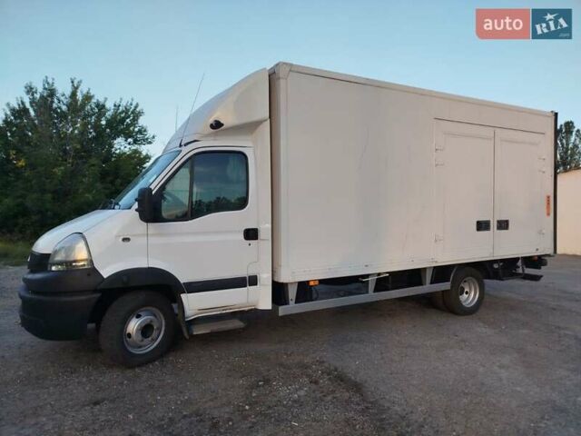 Белый Рено Mascott, объемом двигателя 2.95 л и пробегом 460 тыс. км за 11700 $, фото 2 на Automoto.ua