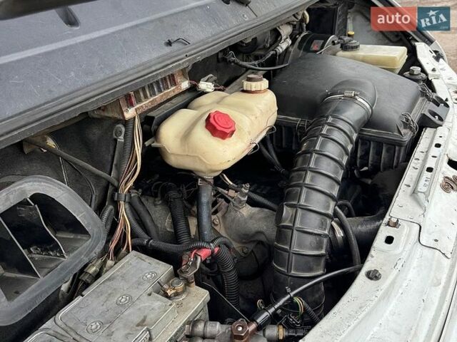 Белый Рено Mascott, объемом двигателя 2.8 л и пробегом 937 тыс. км за 12600 $, фото 11 на Automoto.ua