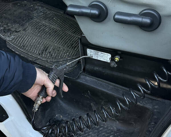 Белый Рено Mascott, объемом двигателя 2.8 л и пробегом 384 тыс. км за 12500 $, фото 21 на Automoto.ua