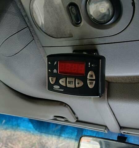 Білий Рено Mascott, об'ємом двигуна 2.95 л та пробігом 596 тис. км за 14300 $, фото 4 на Automoto.ua