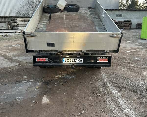 Белый Рено Mascott, объемом двигателя 2.8 л и пробегом 250 тыс. км за 14700 $, фото 6 на Automoto.ua