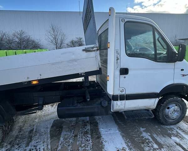 Білий Рено Mascott, об'ємом двигуна 2.8 л та пробігом 250 тис. км за 11800 $, фото 2 на Automoto.ua