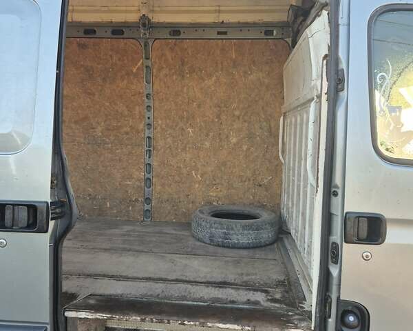 Серый Рено Mascott, объемом двигателя 2.8 л и пробегом 316 тыс. км за 7800 $, фото 16 на Automoto.ua