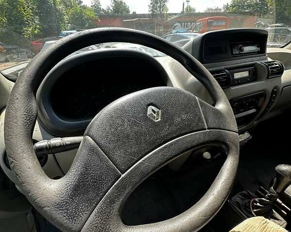 Синий Рено Mascott, объемом двигателя 2.8 л и пробегом 330 тыс. км за 5500 $, фото 12 на Automoto.ua