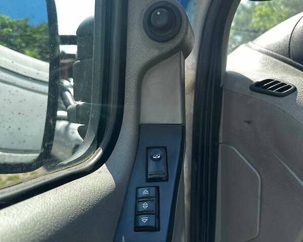 Синий Рено Mascott, объемом двигателя 2.8 л и пробегом 330 тыс. км за 5500 $, фото 11 на Automoto.ua