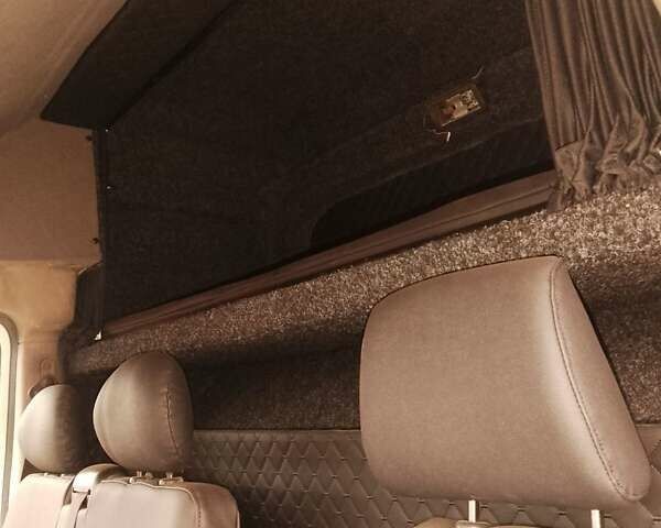 Белый Рено Мастер, объемом двигателя 2.8 л и пробегом 420 тыс. км за 9500 $, фото 2 на Automoto.ua