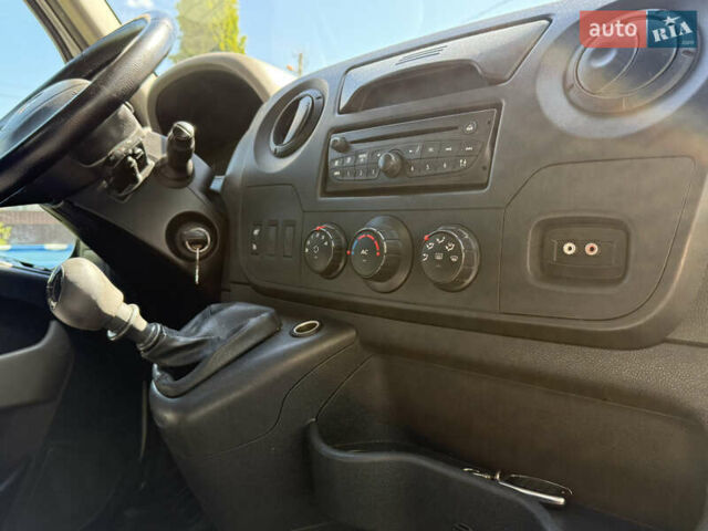 Білий Рено Мастєр, об'ємом двигуна 2.3 л та пробігом 200 тис. км за 12950 $, фото 26 на Automoto.ua