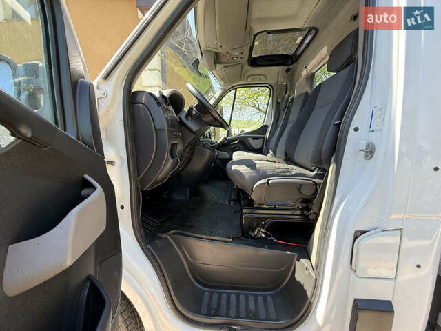 Білий Рено Мастєр, об'ємом двигуна 2.3 л та пробігом 200 тис. км за 12950 $, фото 35 на Automoto.ua
