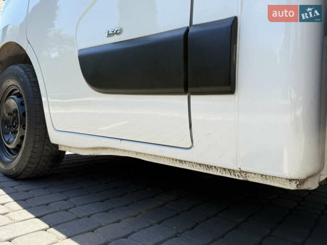 Білий Рено Мастєр, об'ємом двигуна 2.3 л та пробігом 200 тис. км за 12950 $, фото 31 на Automoto.ua