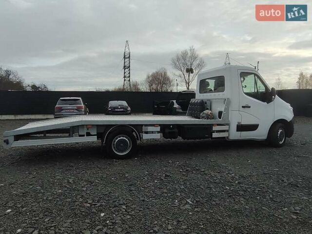 Белый Рено Мастер, объемом двигателя 2.3 л и пробегом 370 тыс. км за 13200 $, фото 4 на Automoto.ua