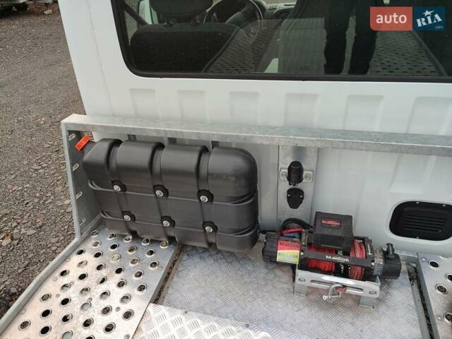 Белый Рено Мастер, объемом двигателя 2.3 л и пробегом 370 тыс. км за 13200 $, фото 8 на Automoto.ua