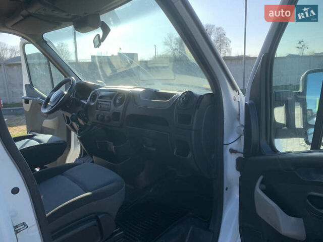 Белый Рено Мастер, объемом двигателя 2.3 л и пробегом 450 тыс. км за 9800 $, фото 12 на Automoto.ua