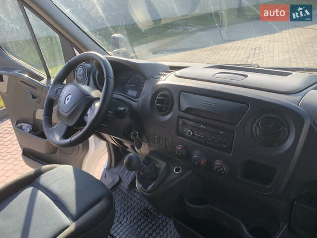 Белый Рено Мастер, объемом двигателя 2.3 л и пробегом 450 тыс. км за 9800 $, фото 11 на Automoto.ua