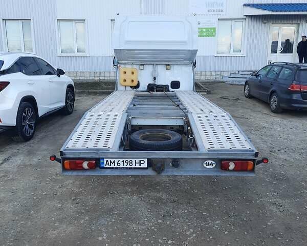 Белый Рено Мастер, объемом двигателя 2.3 л и пробегом 640 тыс. км за 14500 $, фото 2 на Automoto.ua