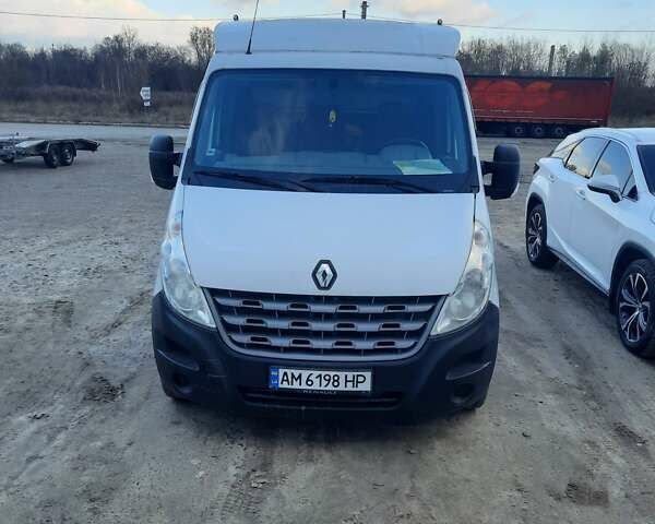 Белый Рено Мастер, объемом двигателя 2.3 л и пробегом 640 тыс. км за 14500 $, фото 1 на Automoto.ua