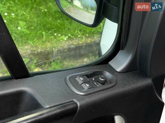 Білий Рено Мастєр, об'ємом двигуна 2.3 л та пробігом 49 тис. км за 19900 $, фото 58 на Automoto.ua
