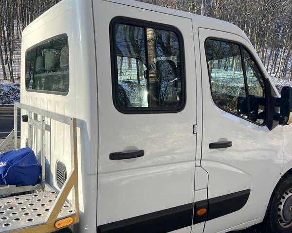 Белый Рено Мастер, объемом двигателя 2.3 л и пробегом 211 тыс. км за 22500 $, фото 43 на Automoto.ua