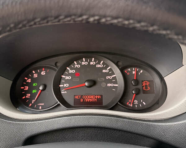 Белый Рено Мастер, объемом двигателя 2.3 л и пробегом 399 тыс. км за 18600 $, фото 18 на Automoto.ua